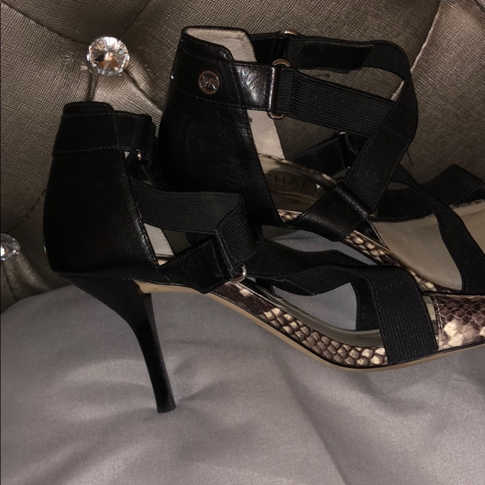 Michael Korda heels